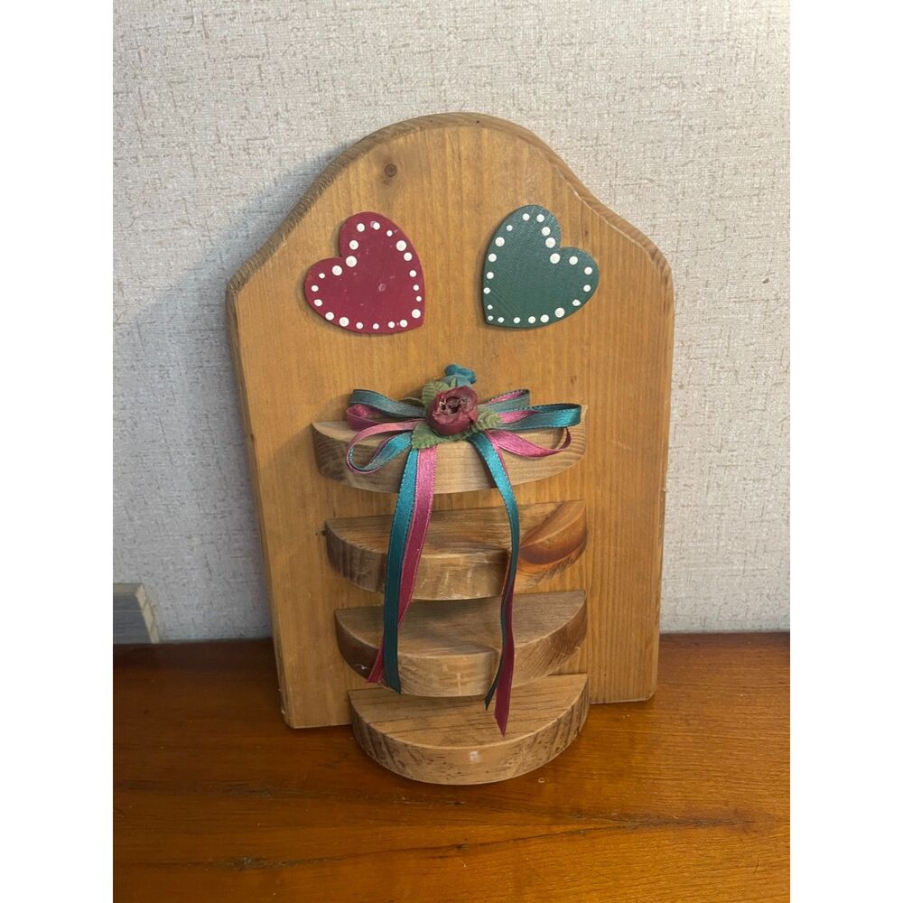 Heart trinket shelf